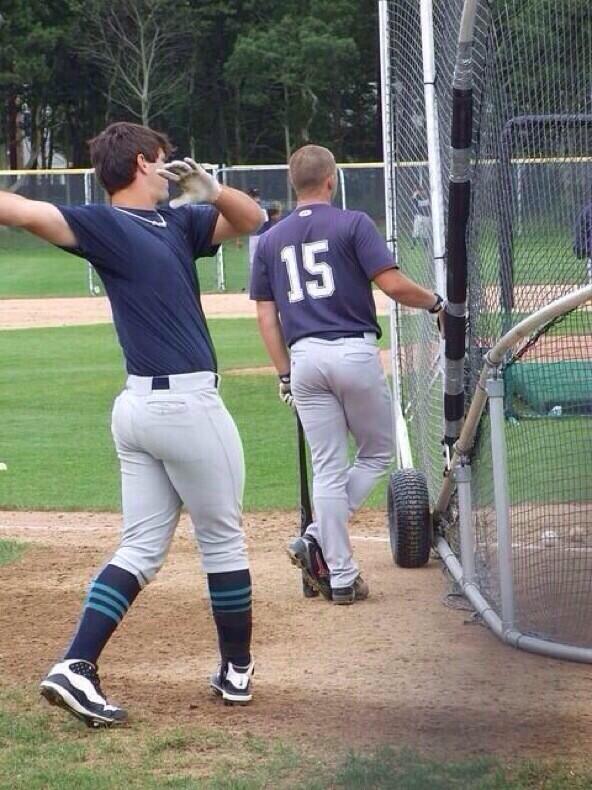 Gayfessions's tweet photo. Thank you baseball http://t.co/S792zy4Icu