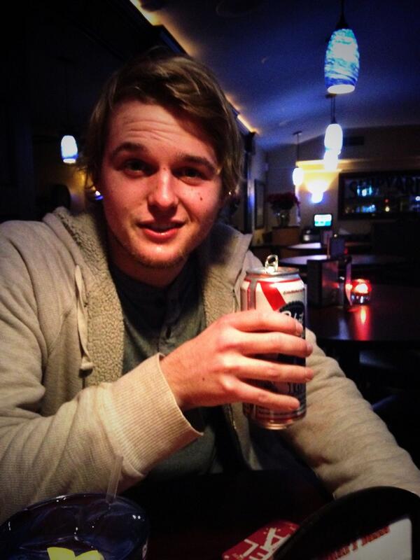 Based_d0ll's tweet image. Hi, I'm Colby umm... Excuse me but what is your cheapest beer? #facepalm #cheapsake