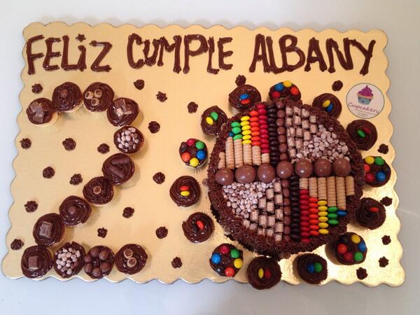 cupcakerymgta's tweet photo. Feliz cumpleaños albany http://t.co/hSInJQeAG6