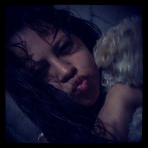 YolithaN's tweet photo. ola ola a todos les deseo felices sueños hermosos (as) http://t.co/TqehhzHk60