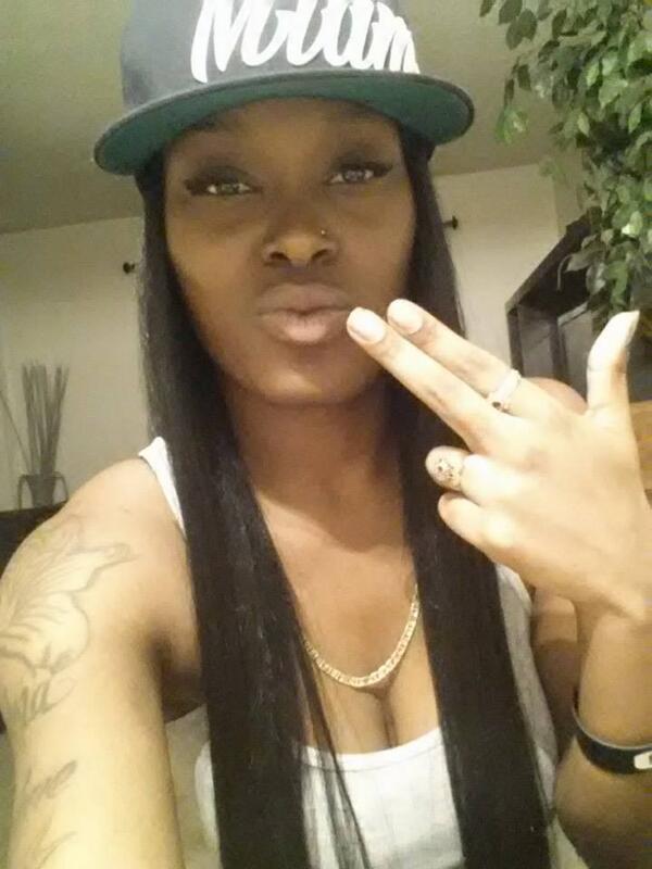 _KingKayy_'s tweet photo. King Kayy &amp;&amp; She Winnin Aint None Basic Or Simple This Way I Run My Own Race. Now Get Df Out My Face.....#Bitch http://t.co/jknkJQim71