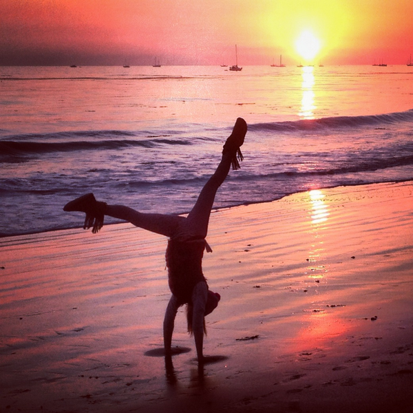JugglingStore's tweet image. Santa Barbara is a fantastic spot to live and run our business, grateful #juggler with #yogi wife.