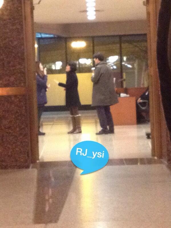 iamadikjoy's tweet photo. Seohyun's dad and mom.. #tmets http://t.co/W3qZhVRkId