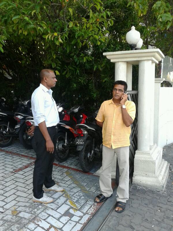 ShareefLhiyanu's tweet photo. @ReekoMoosa Majlis Primary ga cairperson thidehvaa ehbaarulumah shukuru adhaa kuran.. http://t.co/pbq7hySsMv