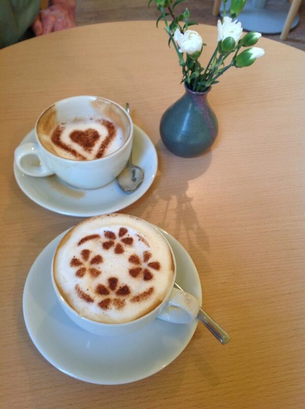 OneWorldCafe14's tweet photo. @OCS_SU @oldhamboxing @OldhamNews Beautiful Cappuccino Art at the OneWorldCafe. Open everyday this week til 2pm http://t.co/NTCWWzA7hs