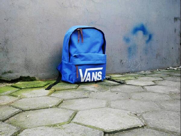 TheNextStore's tweet photo. Tas ransel Vans  |IDR: 125.000 | Minat? Order:  2207BA73 ,sms : 08999210875 http://t.co/uxm0GlEFVY
