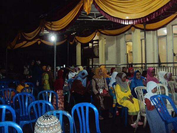komunitasfkmn's tweet photo. @DeboraWage http://t.co/5bBCDYskCe