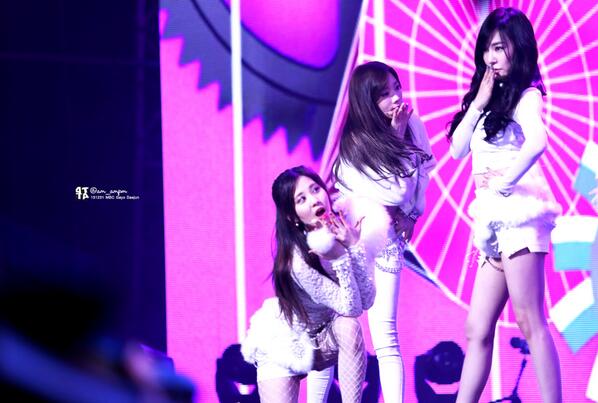 am_ampm's tweet photo. 131231 MBC // Fany http://t.co/YuRHZLYPlv // TTS http://t.co/ofVNZGFDDg http://t.co/dIQWBHlXVI