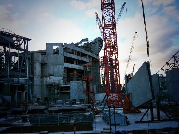 Velodrome2014's tweet photo. Le coté Nord de Jean Bouin continue de monter et rattrape son retard http://t.co/sJ929jwMAt
