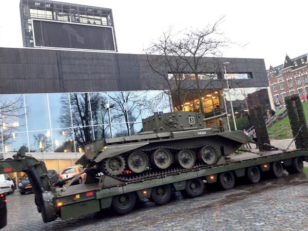 Beveiliging <a href="/kunsthal/">Kunsthal Rotterdam</a> weer geheel op orde #TentoonstellingWO2