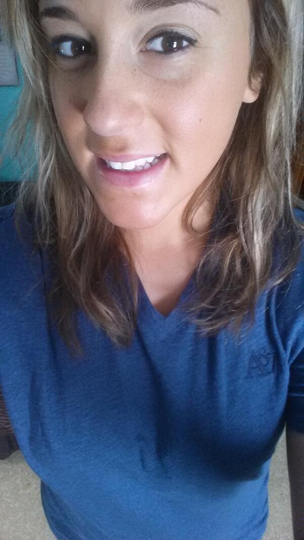 inayoder96's tweet image. Rockin in my boyfriends shirt;-)