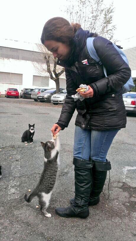 Aradpc90's tweet photo. @isha_jimenez  y su buena acción en el día http://t.co/iQ76irY8ii
