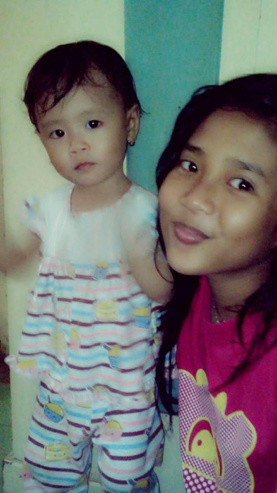 kaFikka's tweet photo. w/ dede :* http://t.co/vwrc6zWGqS