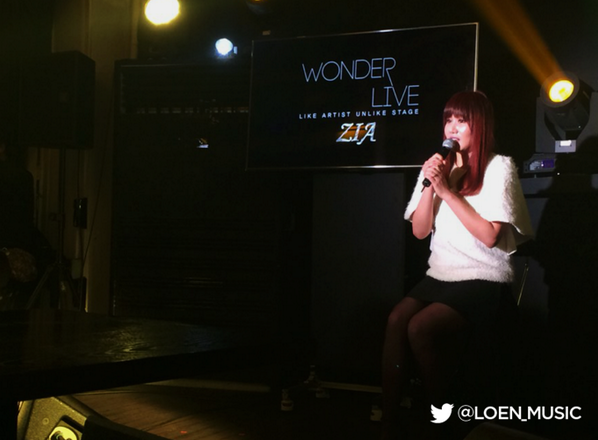 1theK's tweet photo. #NOWLOENTV Now, We’re filming the WonderLive w/@ZIA_voice 'ㅁ' Let’s feel the night! It's time to RT and Favorite :D http://t.co/MBxn4tOZto