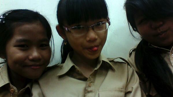 Veronicaangela6's tweet photo. @agnesgunawan1 @keziaa_nadiaa http://t.co/LcRHJvMwWb