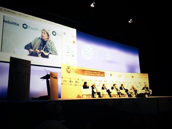 alopezdeavila's tweet photo. Riu y Meliá alaban la política turística del gobierno Bauzá en Baleares. Riu:"Apostemos + x producto,q x promoción" http://t.co/otWBIvG3jA