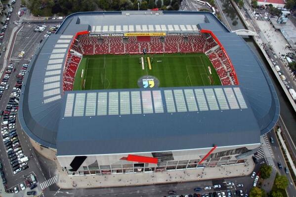 Isazon_sporting's tweet photo. PUXA SPORTING EL MOLINON UN FORTIN NUESTRO TEMPLO NUESTRO SANTUARIO NUESTRA CASA http://t.co/dTbgze0wWx
