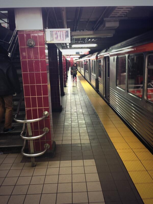 ConnorBarwin98's tweet image. Take the @SEPTA, no snow down here.