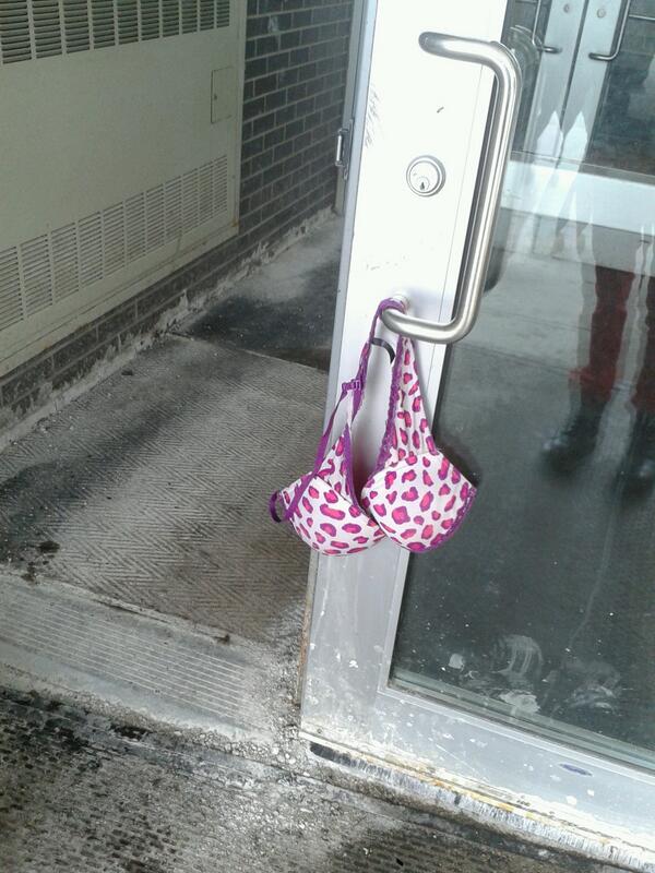 ryushah's tweet image. LOL what's going on. #cuproblems? or #cusolutions? @CU_Problems @SpottedCarleton