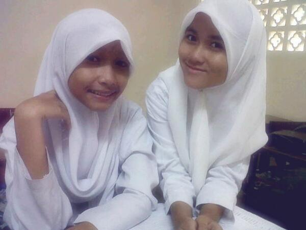4macam tweet picture