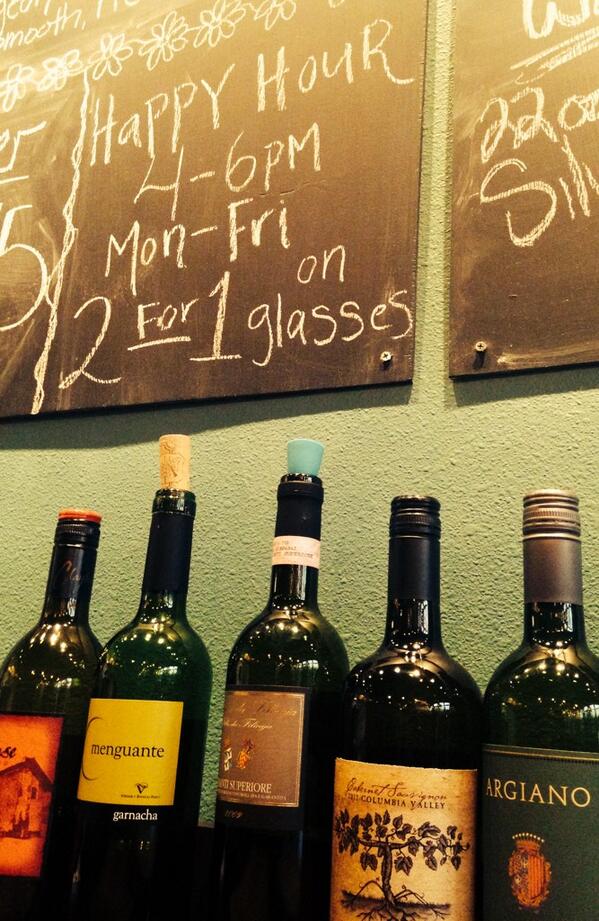 AlexandraAgosta's tweet photo. Best happy hour in town! @suzannemauricewinebar http://t.co/2WP3vWJ7Kj