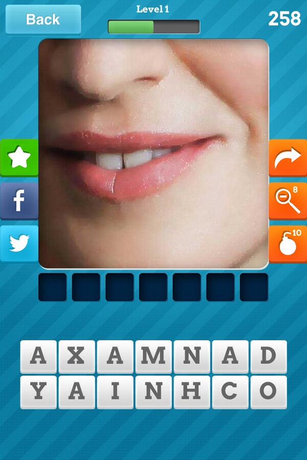 gekmeisjee's tweet photo. Can anyone guess who this close up is of? #CloseUpPics for iOS: http://t.co/mJ9owOe0sc http://t.co/sSxr0pyIMN