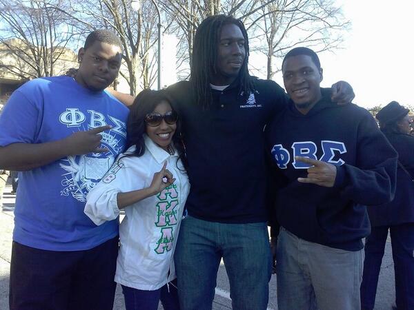 BBBSigma's tweet photo. Tri Beta and AKA #greekunity http://t.co/R8vFk4jxls