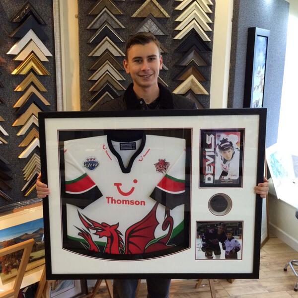 framedbyjohn's tweet image. @MattKnightWorld with his 1st @cardiffdevils jersey &amp;amp; programme from his first game. #hockey #bigframe