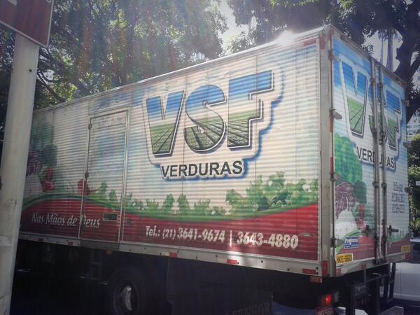 souvodka's tweet photo. e vão tomar no cu os legumes também http://t.co/bXwGyH3Yxm