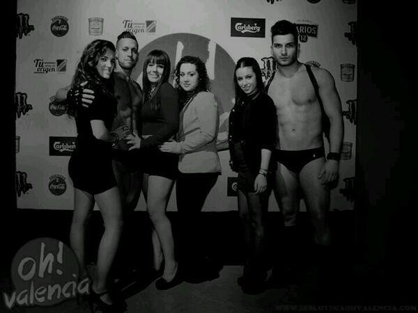 AndreaAlbujar's tweet photo. Guapeees @abasedeimpulsos @LidiaAdonay @anitaR_C http://t.co/WHpRJws6xQ
