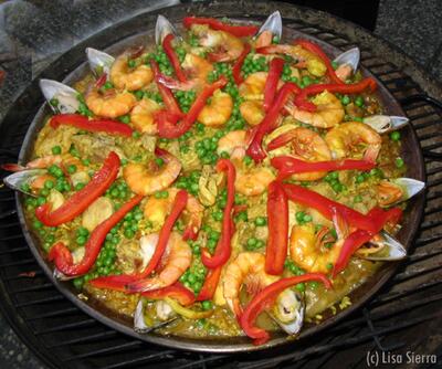 SpanishNight's tweet photo. (5)Paella (Spanish Rice Dish). Paella is synonymous with Spanish cuisine. Read more about Paella in Spain. http://t.co/mM68NVZozx