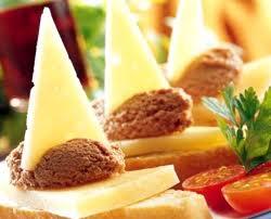 SpanishNight's tweet photo. (9)Queso Manchego(Spanish Sheep Cheese).Made from sheep milk,it is slightly salty and often served with jamon ibérico http://t.co/HvlJwIkj5M