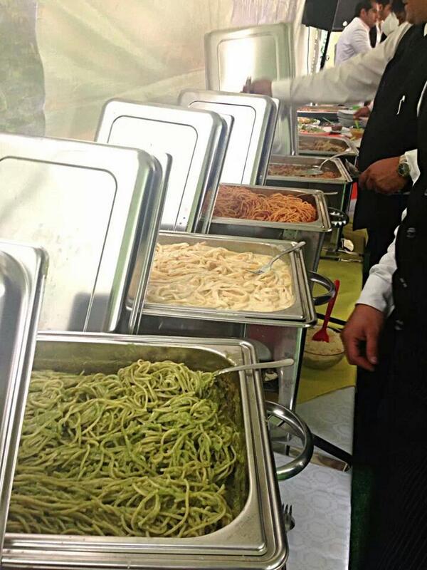 Caparand's tweet photo. Pasta bar. Un nuevo concepto. Así lo presentamos ¿Que opinan? http://t.co/0Tp3vN7kh5