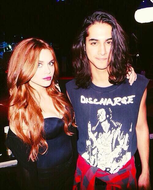 Macey_MD's tweet photo. his hair is nicer than mine 😐 http://t.co/Kue9oCt7vb