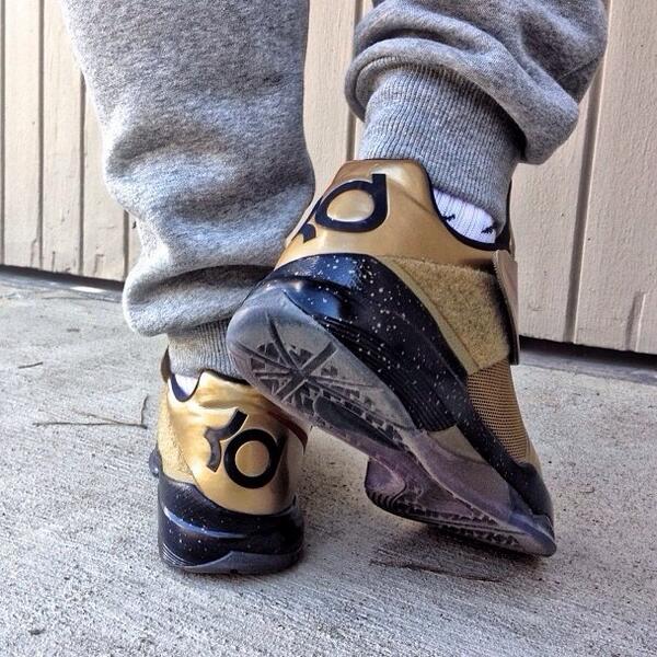 TheSoleSavior's tweet photo. Gold Medals #SoleSavior http://t.co/m0c5Xswb2u