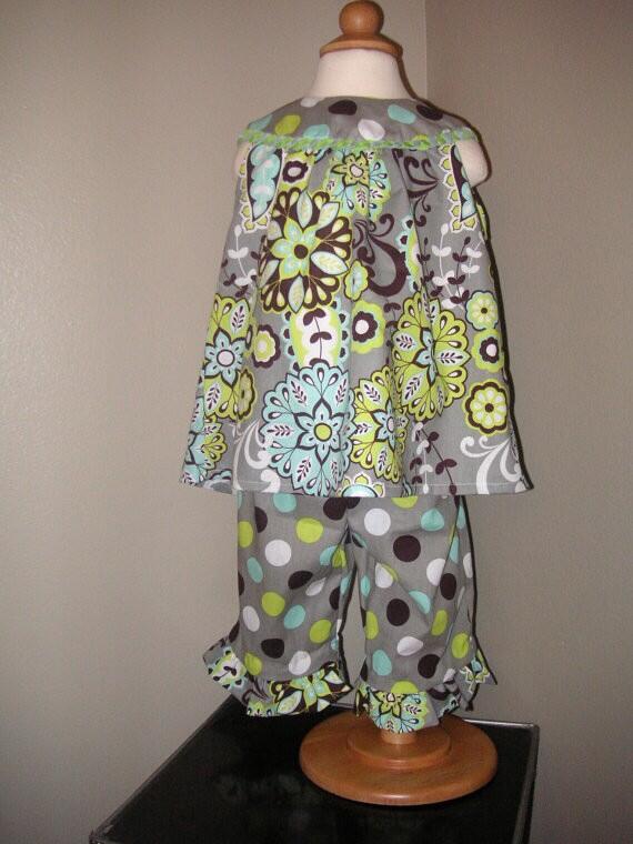 Who likes my new outfit?!