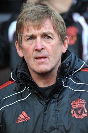 Dalglish7Kenny's tweet photo. مهما مضت الأيام والسنين بنا . . لن ننسا من جعل لليفربول هيبة وكبرياء وتاريخ وانجازات تدون بحروف من ذهب ..!! http://t.co/9AG7sFcakh