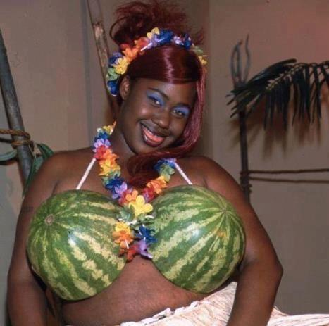 GhettoSwimProbs's tweet photo. NEW SWIM SUIT<3 http://t.co/lw7NefInAp
