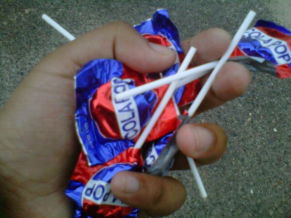 BlackSpear314's tweet image. Still love this lollipop since I was #BORN. #COLAPOP is #AWESOME