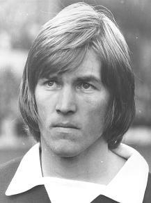 Dalglish7Kenny's tweet photo. عندما يكون التاريخ على هيئة رجل . . و��ندما يتعب الكاتب عن سرد التاريخ . .وعندما يعجز الراوي عن التعبير . http://t.co/wmuhfU3Nzo