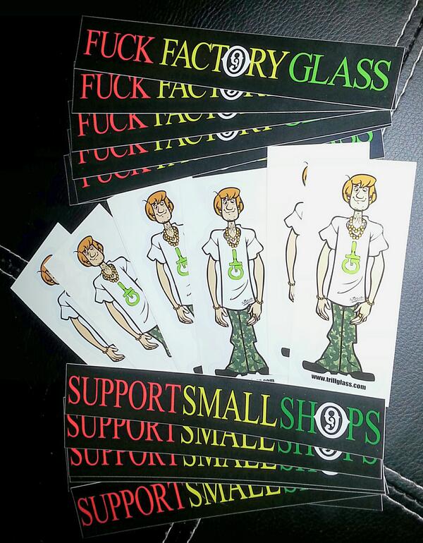 TrillGlass's tweet photo. fuck factory glass! RETWEET & follow @opinicus9 to win a free slap pack! 3 winners chosen randomly #op9 #trillglass http://t.co/VshisJZGEX
