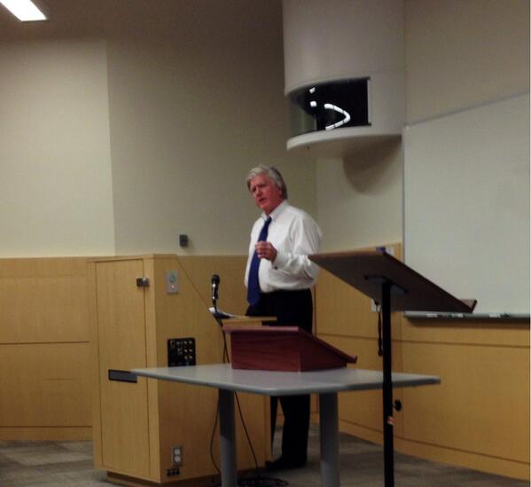 uofcsels's tweet photo. First event was a huge hit! #uofcsels #brianburke #uofclaw http://t.co/OfMqFandbl