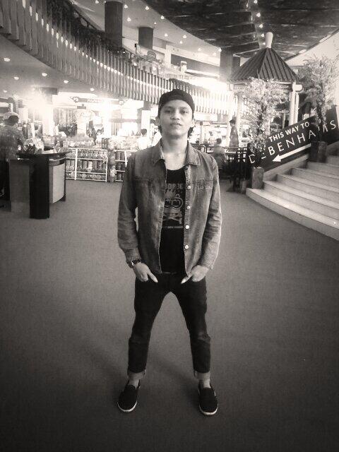 bukan@Taufik (@tblendd) on Twitter photo 