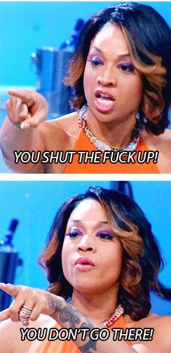 Prado13Isa's tweet photo. Friend talks to you in front of your crush: "hey remember when you .. " http://t.co/XXAwg9O9yb