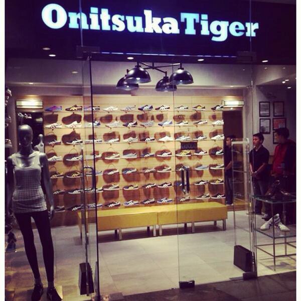 onitsuka tiger uptown mall