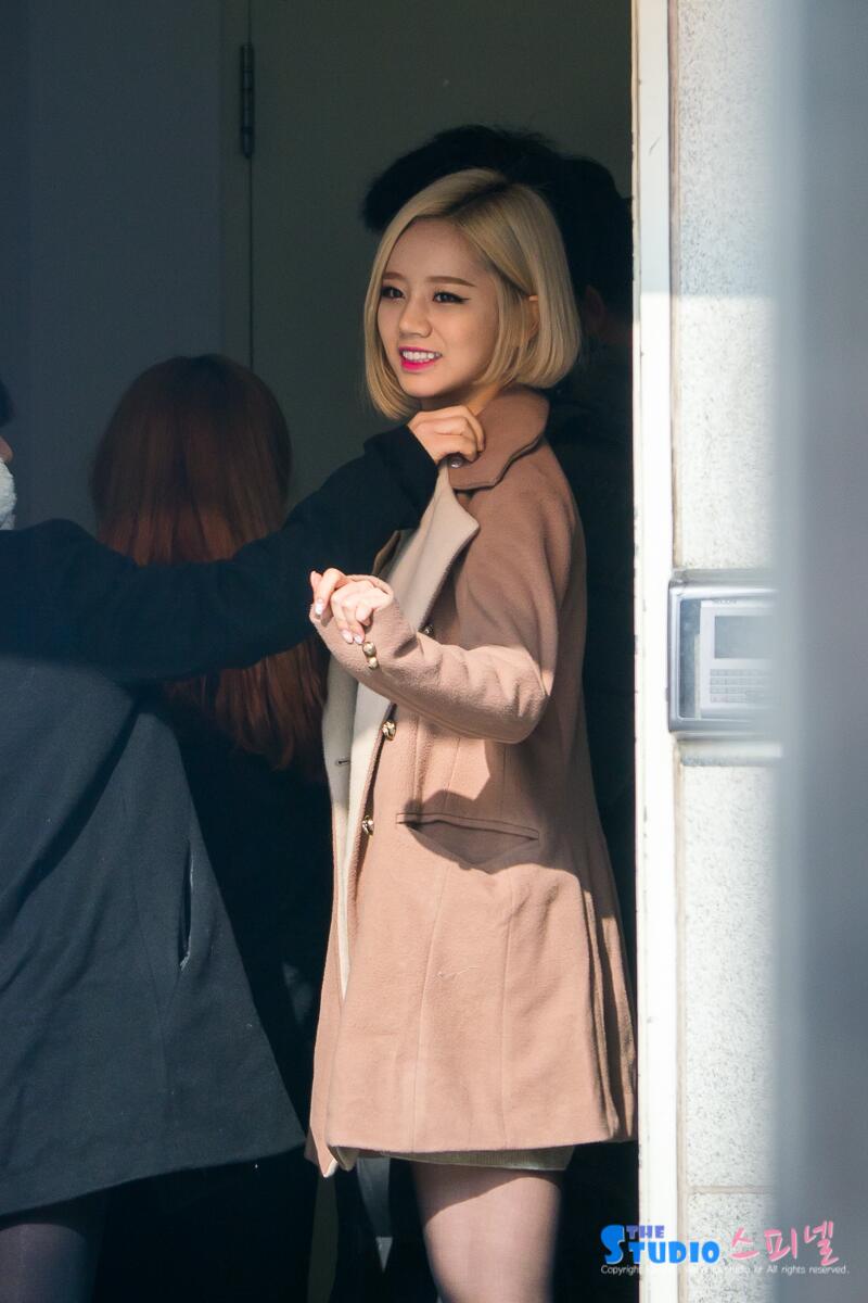 BekdKg_CQAASpyI.jpg:orig