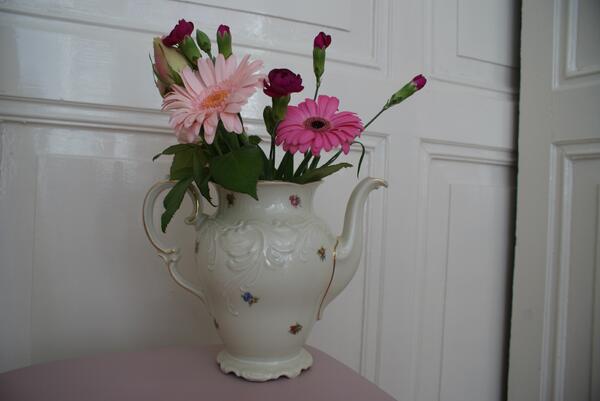 HandpickedF tweet picture