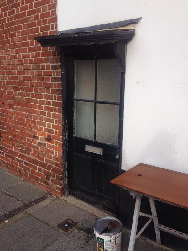 Jason_C_Onion's tweet image. @HomeHalos Hi Bonnie, Hannah is chuffed with the work I've done, thank you for recommending me.

Old door n canopy -