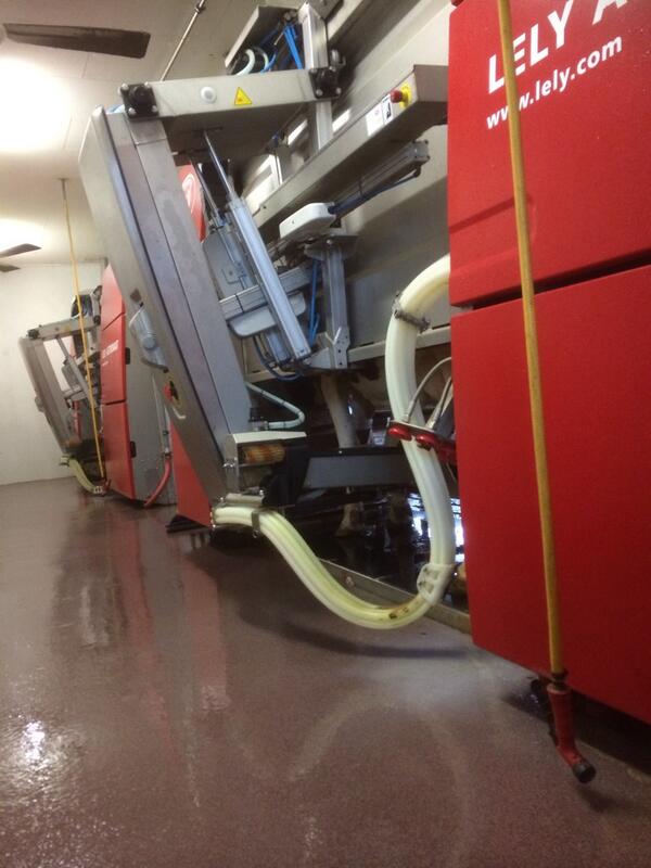 DeSpeldChris's tweet image. Toch blijft het mooi #robotmelken #24/7