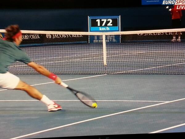 CoinBetNow's tweet image. Was this up/down? Was this an audacious get from Federer? #upordown #whosyourcoinon #ausopen #teamfederervsteammurray